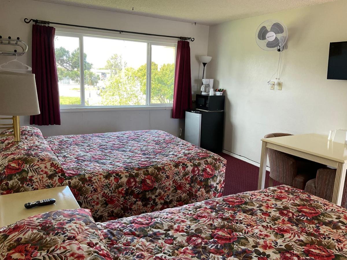 Front Street Inn Crescent City Bagian luar foto