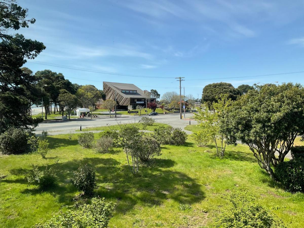 Front Street Inn Crescent City Bagian luar foto
